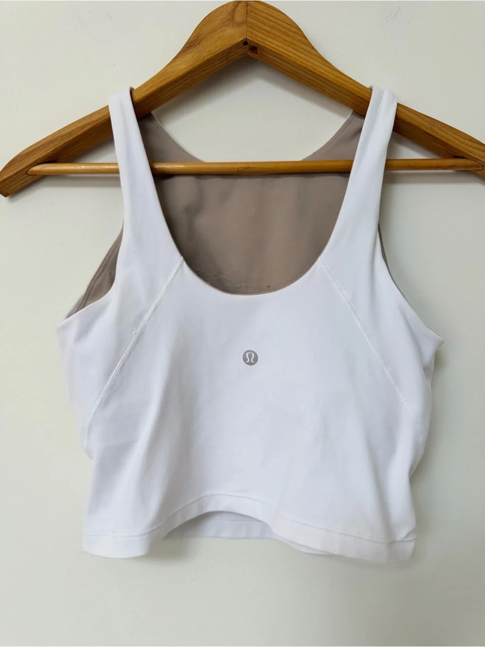 Lululemon Women’s Size 6 White High Neck Crop Tank Top Built In Bra Athletic